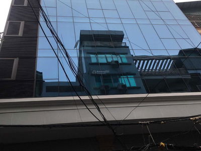 Me Tri Street, Vietnam Me Tri Street, Vietnam