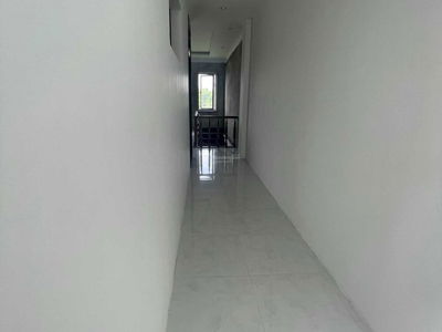 Bald Street 11, Vietnam Bald Street 11, Vietnam