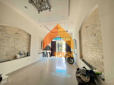 Cao Duc Lan Street, Vietnam Cao Duc Lan Street, Vietnam