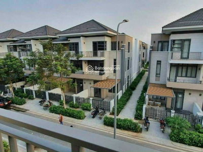 Lavila Kien A - Nha Be, Vietnam  Lavila Kien A - Nha Be, Vietnam