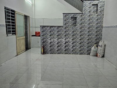 Ba Hat Street, Vietnam Ba Hat Street, Vietnam