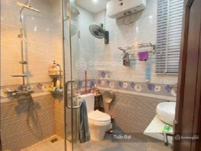 Hoang Cau Street, Vietnam Hoang Cau Street, Vietnam