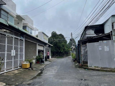 Le Hong Phong Street, Vietnam Le Hong Phong Street, Vietnam