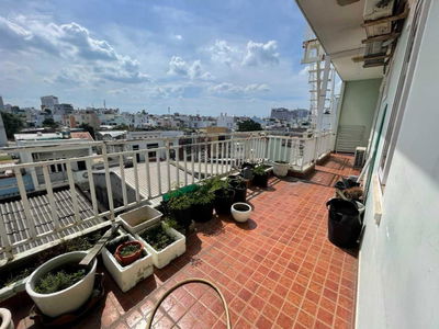 Bach Dang Street, Vietnam Bach Dang Street, Vietnam