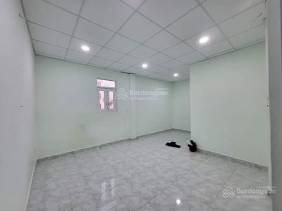 Hoang Bat Dat Street, Vietnam Hoang Bat Dat Street, Vietnam