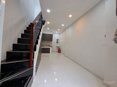 Lam Van Ben Street, Vietnam Lam Van Ben Street, Vietnam