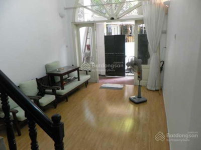 Tu Hoa Street, Vietnam  Tu Hoa Street, Vietnam