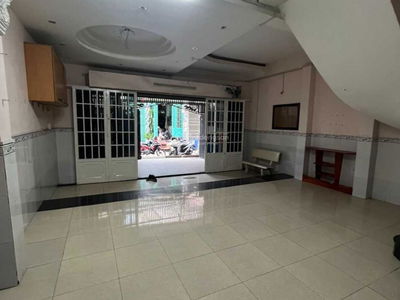 Le Dinh Can Street, Vietnam Le Dinh Can Street, Vietnam