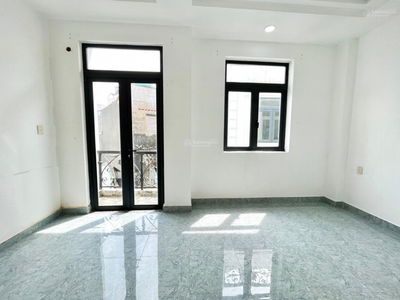 Nguyen Thanh Tuyen Street, Vietnam Nguyen Thanh Tuyen Street, Vietnam