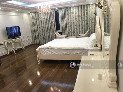 Nguyen Hong Street, Vietnam Nguyen Hong Street, Vietnam