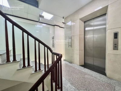 Kham Thien Street, Vietnam Kham Thien Street, Vietnam