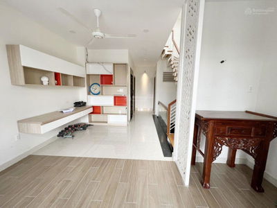 339B/6 Le Van Sy Street, Vietnam 339B/6 Le Van Sy Street, Vietnam