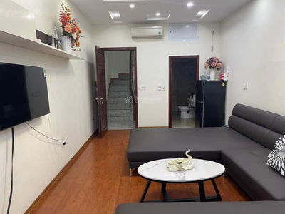 Ngoc Thuy Street, Vietnam  Ngoc Thuy Street, Vietnam