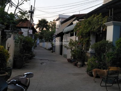 Street 1, Vietnam  Street 1, Vietnam