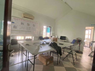 Nguyen Hoang Ton Street, Vietnam Nguyen Hoang Ton Street, Vietnam