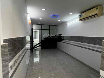 Lo Gom Street, Vietnam Lo Gom Street, Vietnam