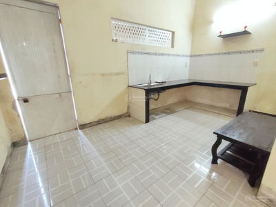 Huynh Ngoc Hue Street, Vietnam  Huynh Ngoc Hue Street, Vietnam