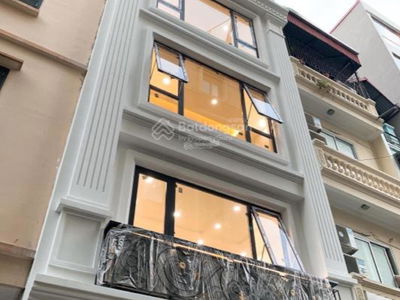 Trung Kinh Street, Vietnam Trung Kinh Street, Vietnam