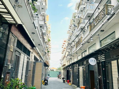 Nguyen Van Dung Street, Vietnam Nguyen Van Dung Street, Vietnam