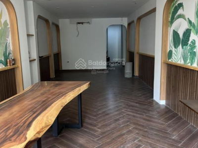 Le Van Sy Street, Vietnam Le Van Sy Street, Vietnam