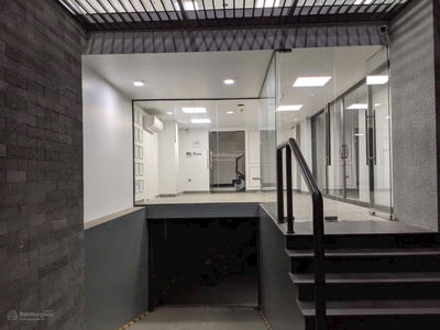 Dang Van Ngu Street, Vietnam Dang Van Ngu Street, Vietnam