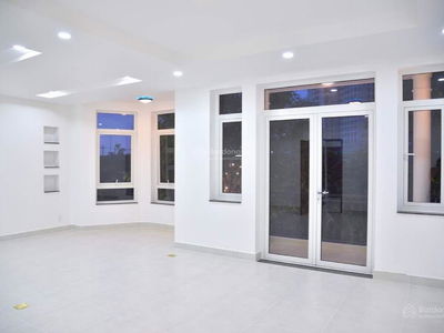 Song Hanh Street, Vietnam Song Hanh Street, Vietnam