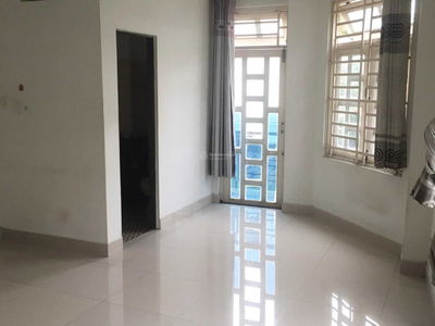 Le Duc Tho Street, Vietnam Le Duc Tho Street, Vietnam