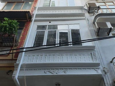 Hoang Hoa Tham Street Hoang Hoa Tham Street