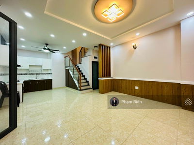 Nguyen Thai Son Street, Vietnam Nguyen Thai Son Street, Vietnam