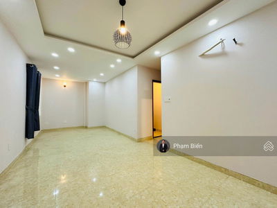 Nguyen Thai Son Street, Vietnam Nguyen Thai Son Street, Vietnam