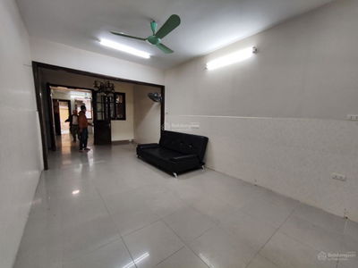 Nguyen Hong Street, Vietnam Nguyen Hong Street, Vietnam