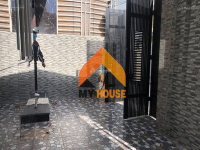 Nguyen Van Huong Street, Vietnam Nguyen Van Huong Street, Vietnam