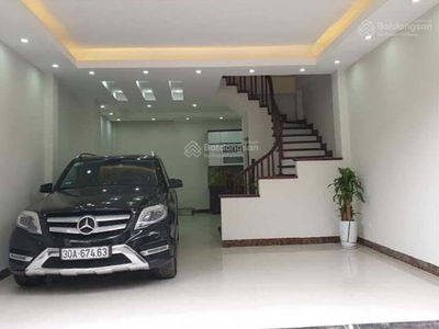 Hoang Cau Street, Vietnam Hoang Cau Street, Vietnam