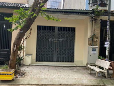 Dang Thuy Tram Street, Vietnam Dang Thuy Tram Street, Vietnam