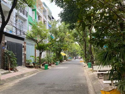 Dang Thuy Tram Street, Vietnam Dang Thuy Tram Street, Vietnam