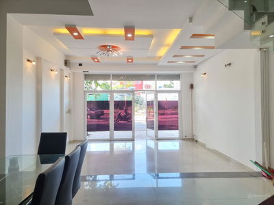 Vinh Diem Trung, Vietnam Vinh Diem Trung, Vietnam