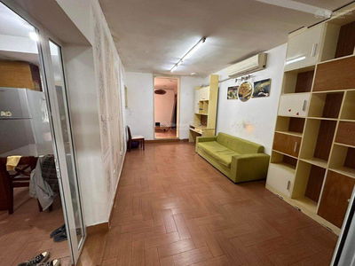 Huynh Thuc Khang Street, Vietnam Huynh Thuc Khang Street, Vietnam