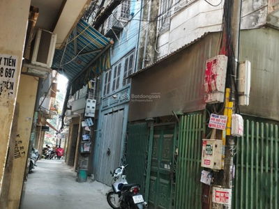 Nguyen Khang Street, Vietnam Nguyen Khang Street, Vietnam