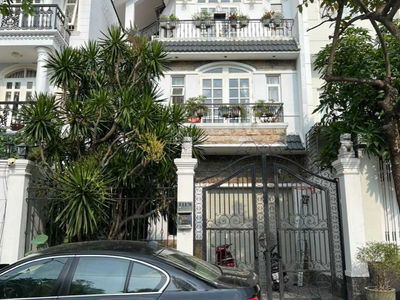 Tran Luu Street, Vietnam Tran Luu Street, Vietnam