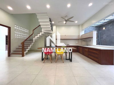 Than Van Nhiep Street, Vietnam Than Van Nhiep Street, Vietnam