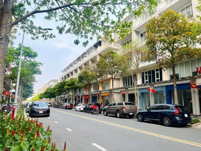 Dai Quang Minh Sala, Vietnam Dai Quang Minh Sala, Vietnam