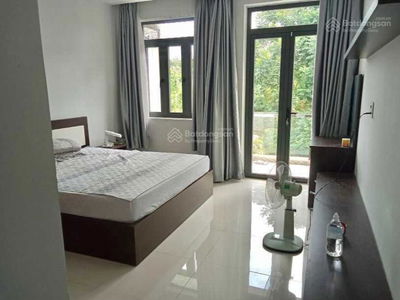 Pham Huu Lau Street, Vietnam Pham Huu Lau Street, Vietnam