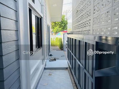 Burasiri Koh Kaew, Phuket, Thailand Burasiri Koh Kaew, Phuket, Thailand