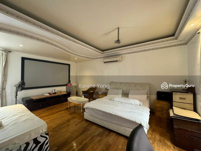 Bungalow at Petaling Jaya, Malaysia Bungalow at Petaling Jaya, Malaysia