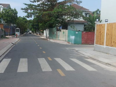 Dang Thuy Tram Street, Vietnam Dang Thuy Tram Street, Vietnam