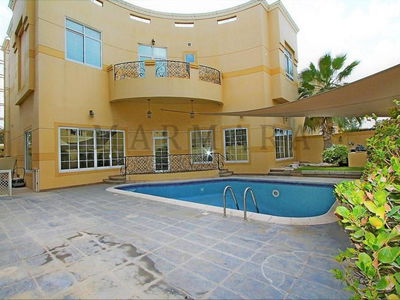 Umm Suqeim 2 Villas, United Arab Emirates  Umm Suqeim 2 Villas, United Arab Emirates