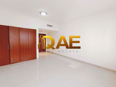 Al Khail Gate, United Arab Emirates  Al Khail Gate, United Arab Emirates