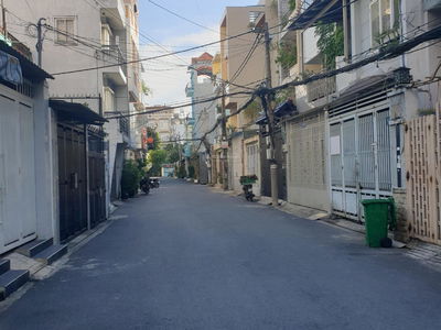 Bach Dang Street, Vietnam Bach Dang Street, Vietnam