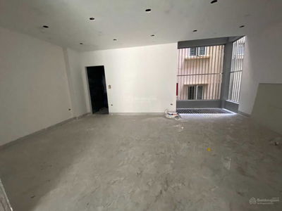 Le Duc Tho Street, Vietnam Le Duc Tho Street, Vietnam