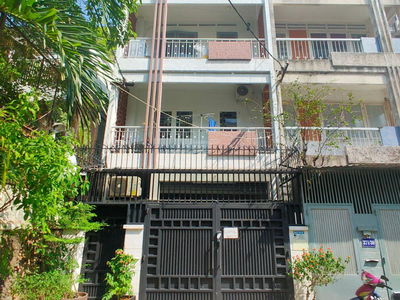 Hai Ba Trung Street Hai Ba Trung Street